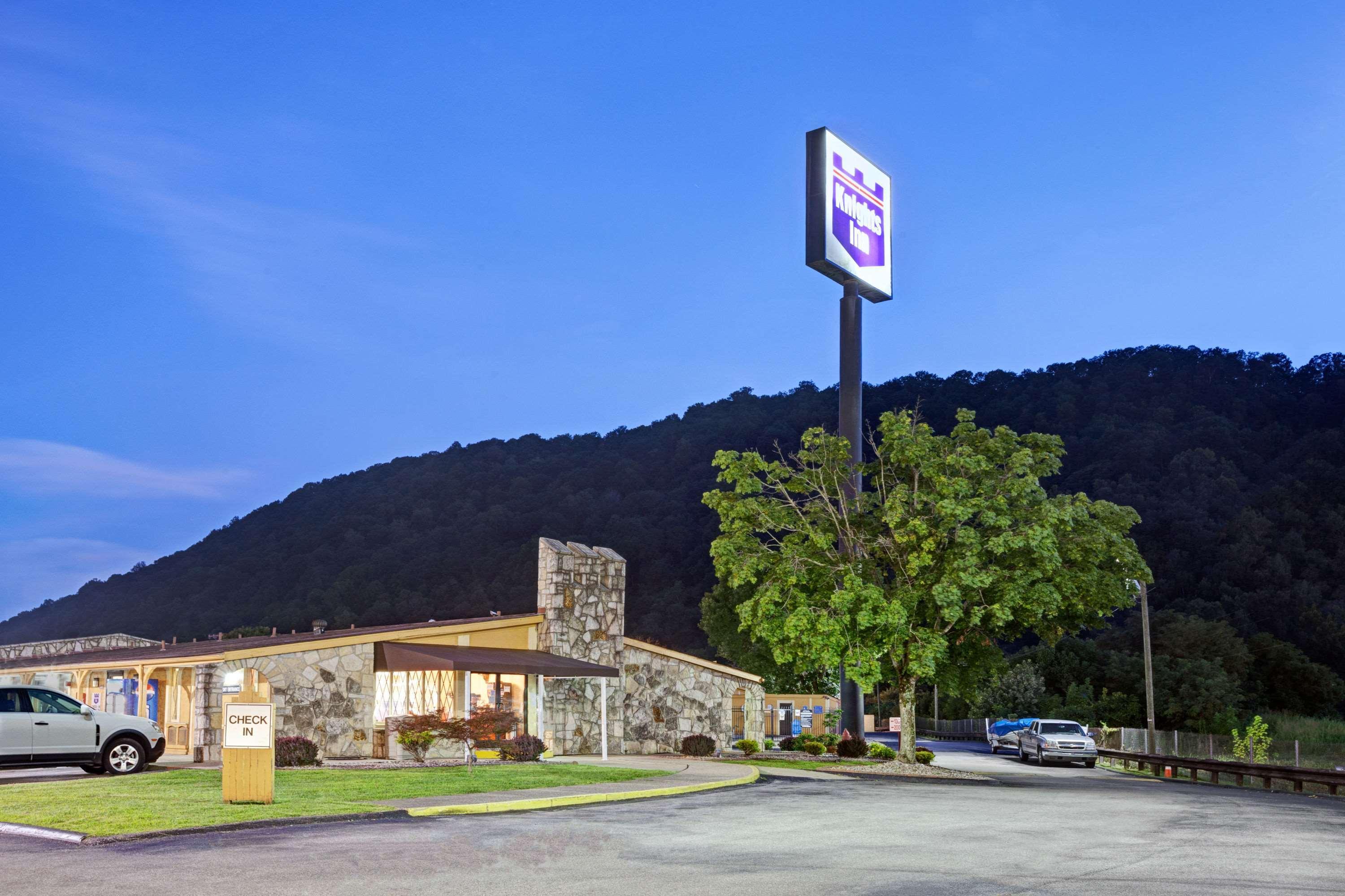 Comfort Inn Charleston Exterior photo